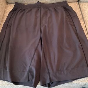 Lululemon 11” core short - unlined. Mens size L.